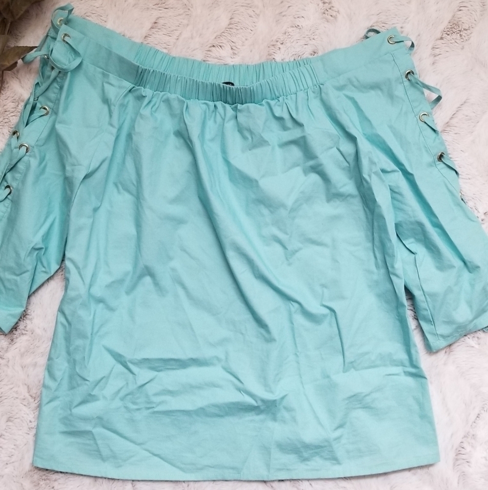 ✨️CL Adeline Los Angeles Blue 100% Cotton Sleeve L